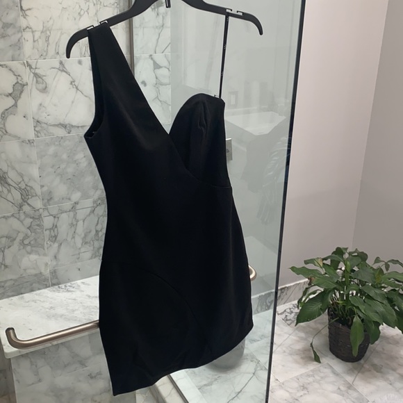 Lulu’s Very Tempting One Shoulder Bodycon Dress - Picture 4 of 7